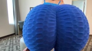 Busty wanker Alaina Fox plays with her boobs and scrubs her wet pussy in bath