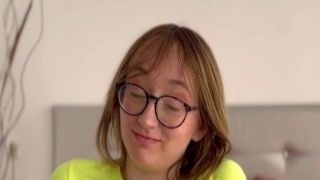 Sex deprived slut Ashlynn Leigh likes them big and she likes them black