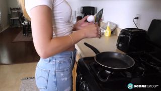 Three unclean lesbian sluts fuck furiously in hardcore lesbian threesome
