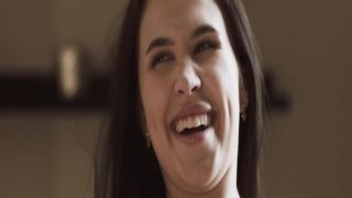Large bottomed milf sucks dick standing obediently on her knees