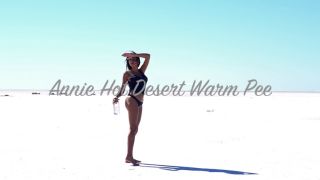 Perverted hoe Cecilia De Lys displays her rectum and fucks it with sex plaything exterior