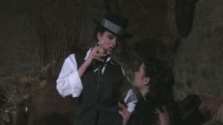 Janine obtains her oiled juciy butt fucked under sun beams