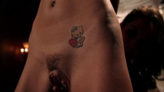 Pretty chick using Santa Claus outfit fucks he slit with candy