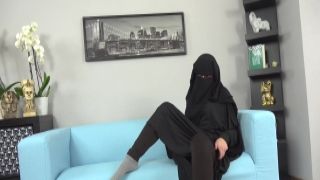 Nerdy individual Johnny Torque bangs slutty milf Krystal Key