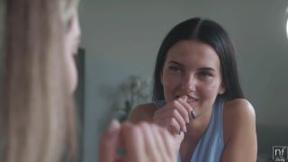 Two trashy bitches Jessica Jaymes and Madison Scott please each various other in a filthy lesbian games